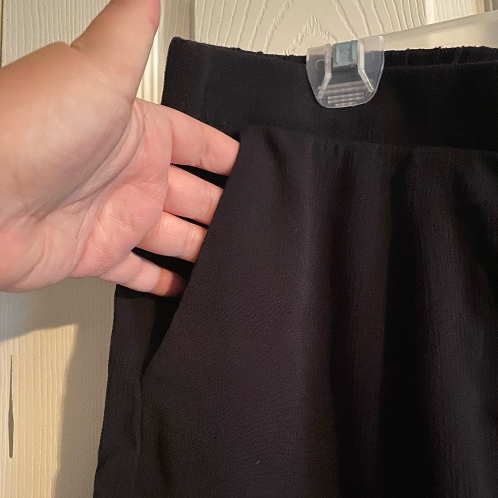 Torrid Black Ruffle Hem Shorts - Picture 2 of 5